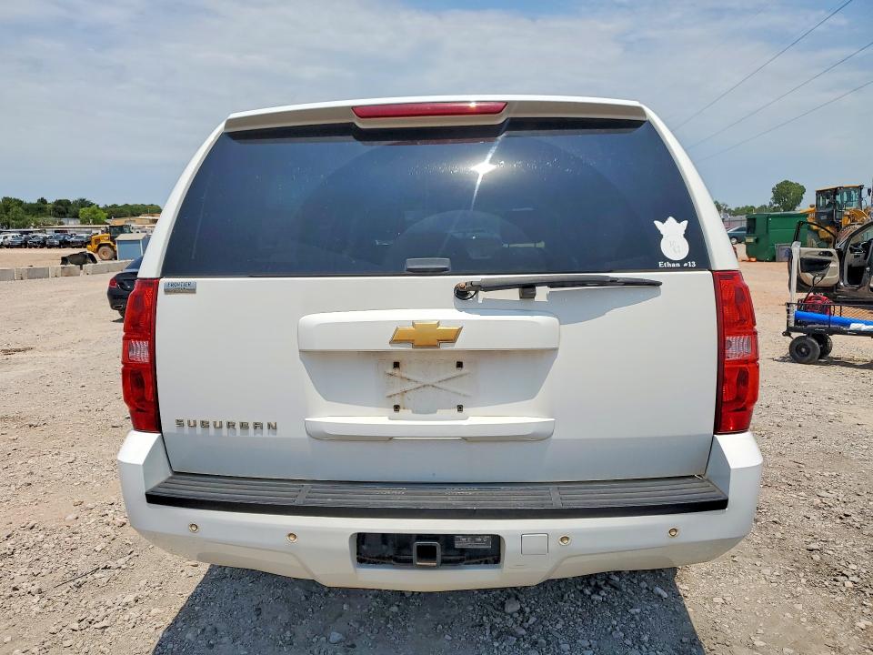 2013 Chevrolet Suburban მანქანა იყიდება აუქციონზე, vin: 1GNSCJE00DR262236, აუქციონის ნომერი: 60488006