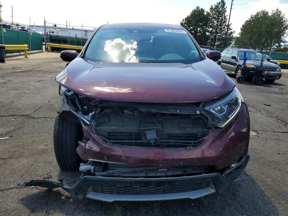 61864046 :رقم المزاد ، 7FARW2H8XJE014832 vin ، 2018 Honda Cr-v مزاد بيع