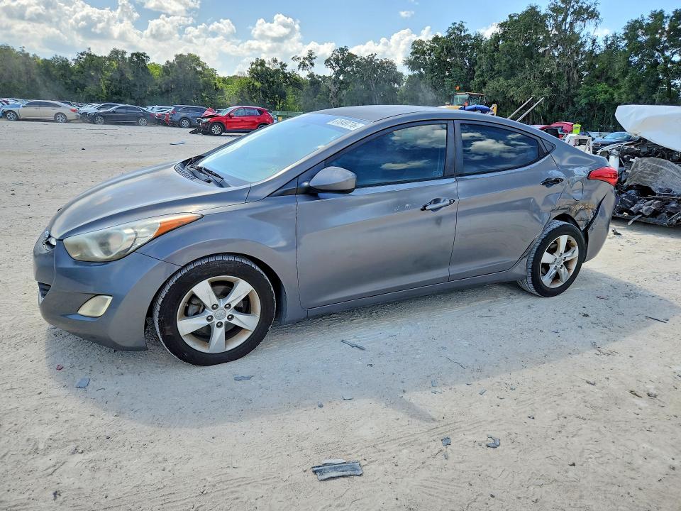 61849776 :رقم المزاد ، 5NPDH4AE4DH232217 vin ، 2013 Hyundai Elantra مزاد بيع