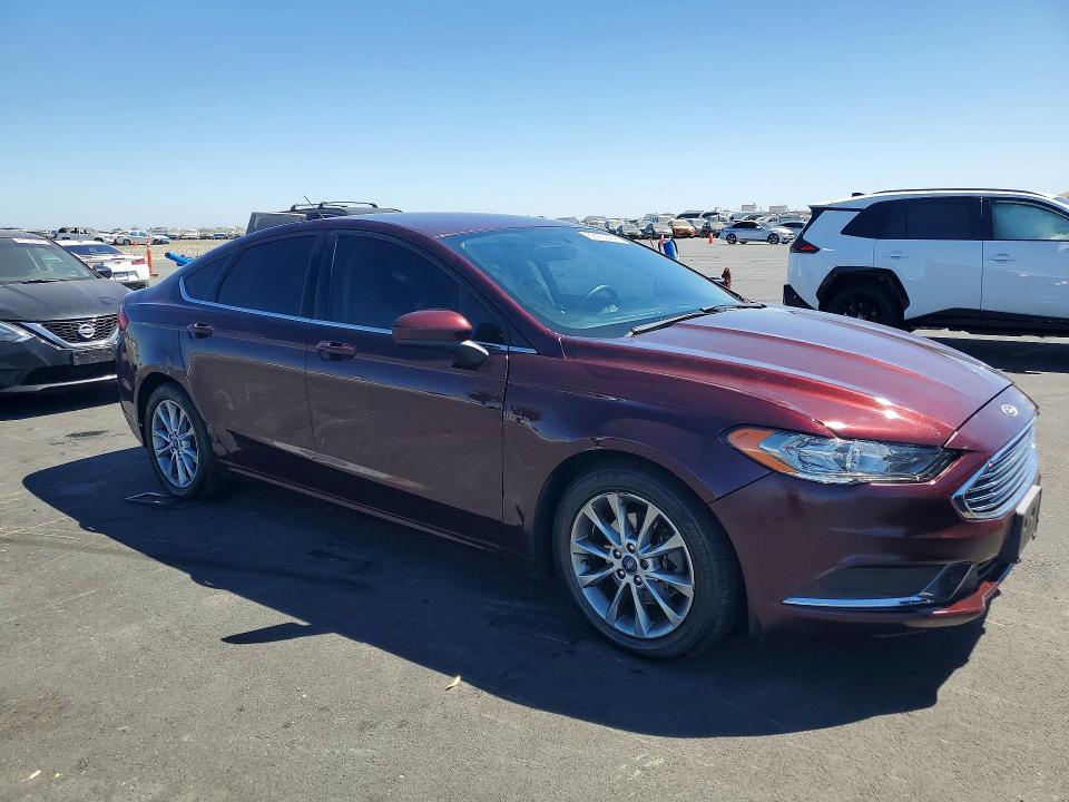 63233406 :رقم المزاد ، 3FA6P0HD8HR294990 vin ، 2017 Ford Fusion مزاد بيع
