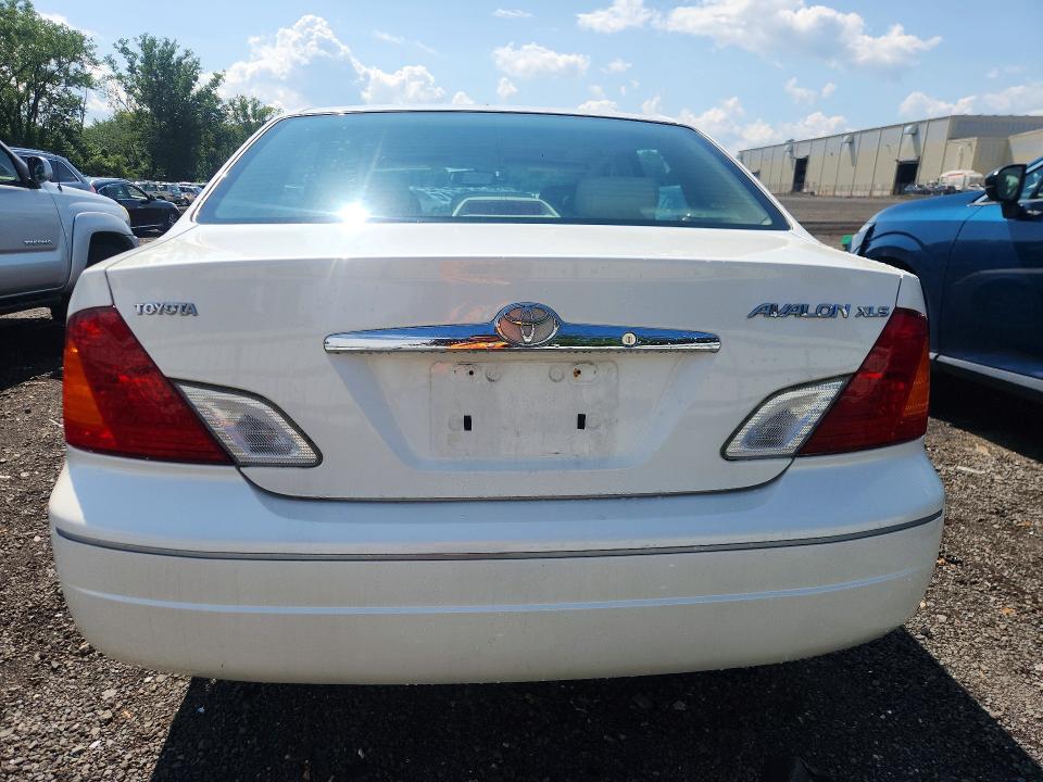 2001 Toyota Avalon მანქანა იყიდება აუქციონზე, vin: 4T1BF28B51U171308, აუქციონის ნომერი: 63009166