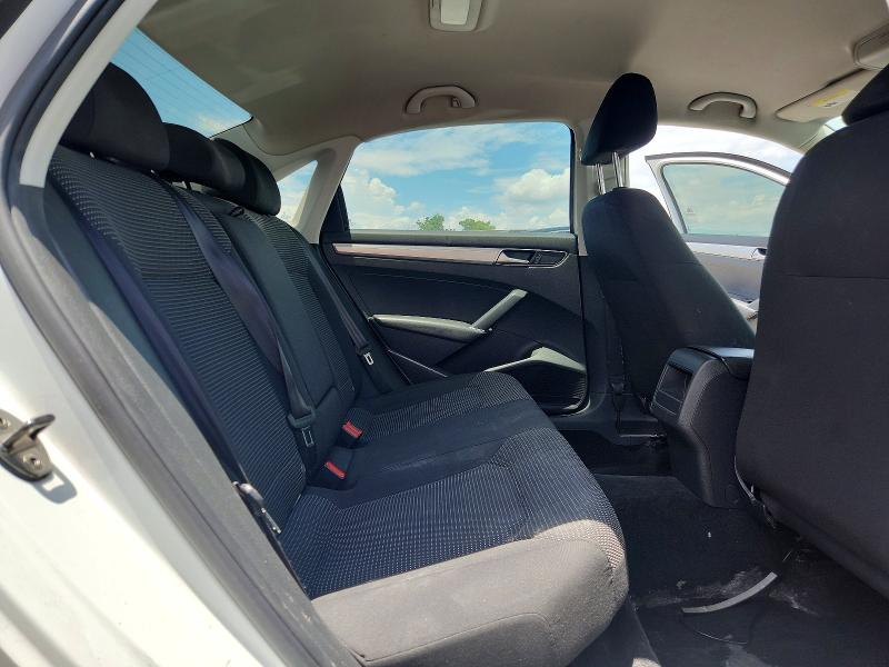 Продажа на аукционе авто 2017 Volkswagen Passat, vin: 1VWAT7A33HC002703, номер лота: 60312896