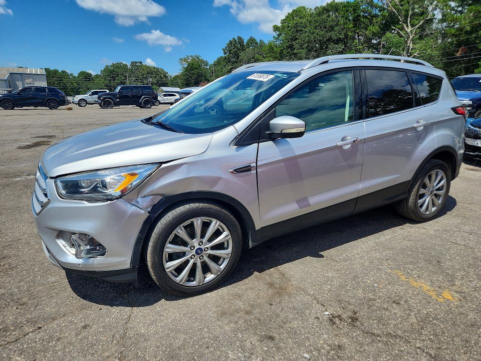 Продажа на аукционе авто 2018 Ford Escape, vin: 1FMCU0J96JUB16758, номер лота: 61599876