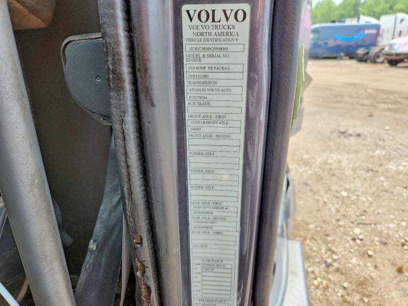 Продажа на аукционе авто 2016 Volvo Vn, vin: 4V4NC9EH9GN948365, номер лота: 61920666