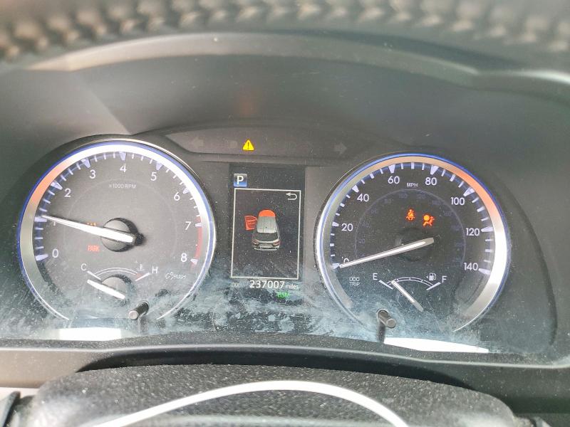 61020666 :رقم المزاد ، 5TDJZRFH3HS517684 vin ، 2017 Toyota Highlander مزاد بيع
