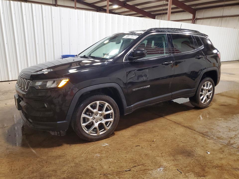 Auction sale of the 2022 Jeep Compass, vin: 3C4NJDFB3NT221637, lot number: 61380306