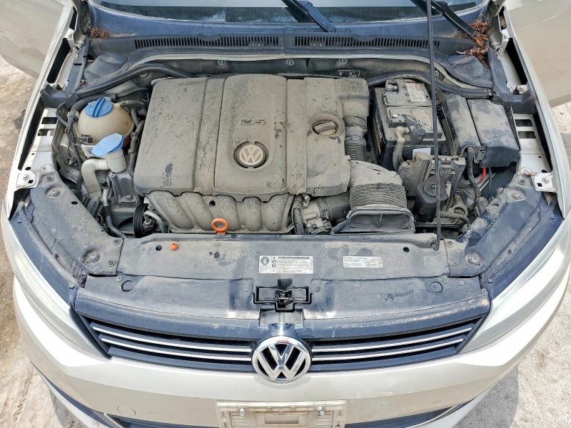 60587396 :رقم المزاد ، 3VWDX7AJXDM303915 vin ، 2013 Volkswagen Jetta مزاد بيع