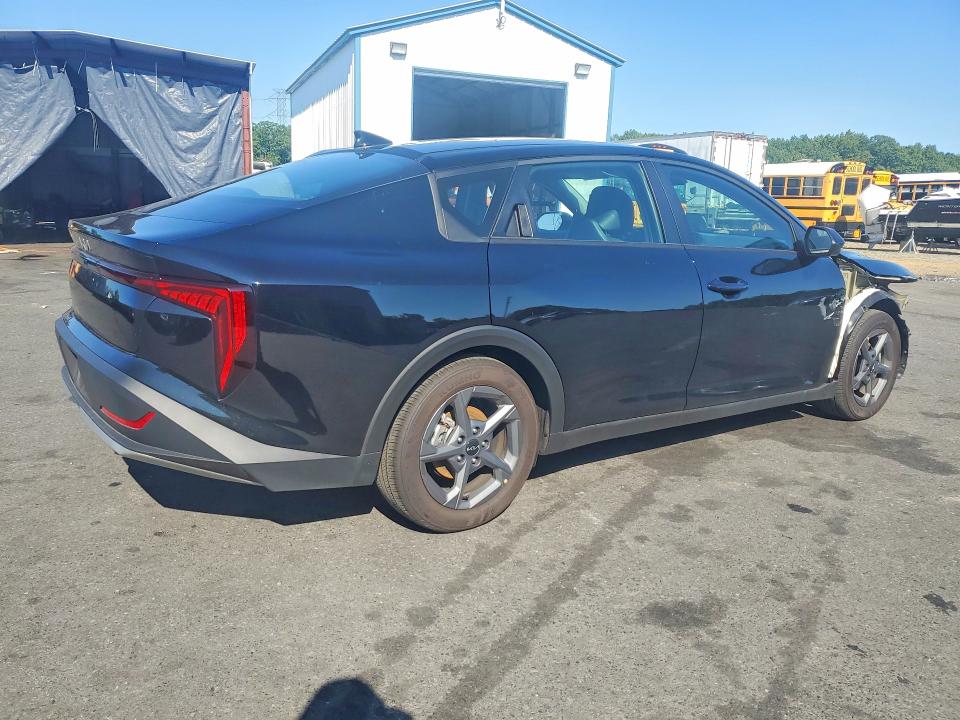2026 Kia K4 მანქანა იყიდება აუქციონზე, vin: 3KPFT4DE6TE318540, აუქციონის ნომერი: 62005256