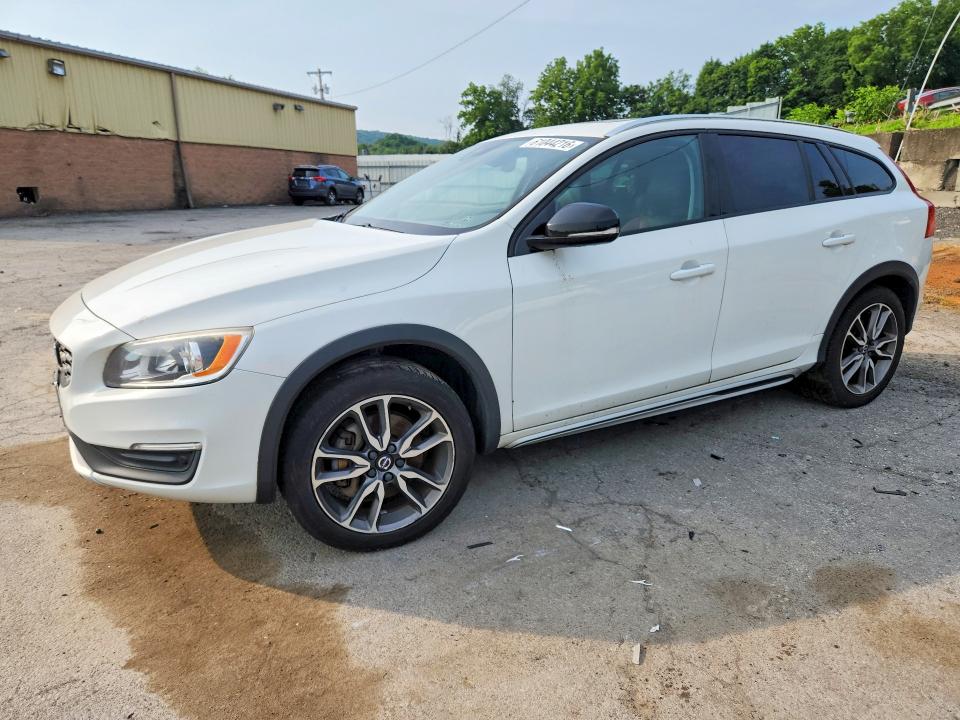 Продаж на аукціоні авто 2016 Volvo V60 Cross Country, vin: YV4612HK5G1008606, номер лоту: 61044216