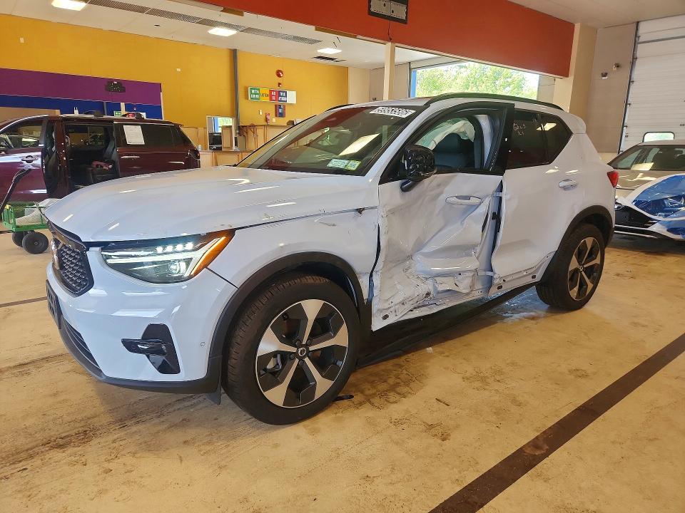 2026 Volvo Xc40 მანქანა იყიდება აუქციონზე, vin: YV4L12UC5T2807419, აუქციონის ნომერი: 59953586