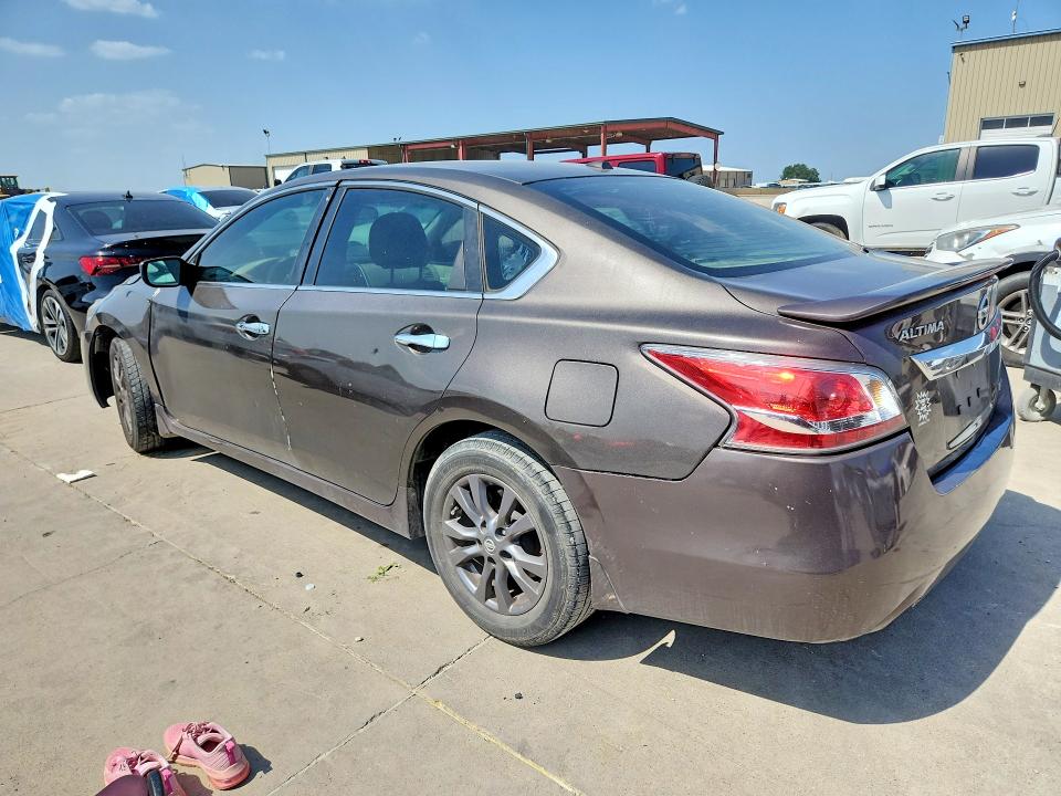 62101096 :رقم المزاد ، 1N4AL3APXFN921328 vin ، 2015 Nissan Altima مزاد بيع