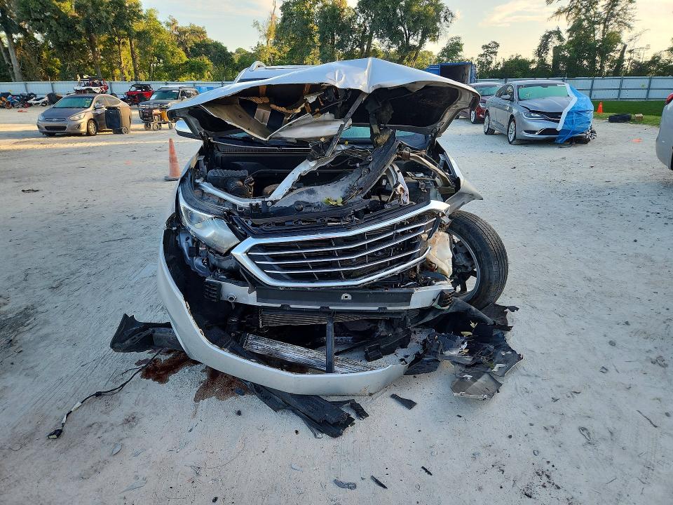 2018 Chevrolet Equinox მანქანა იყიდება აუქციონზე, vin: 2GNAXMEV5J6132909, აუქციონის ნომერი: 62092756