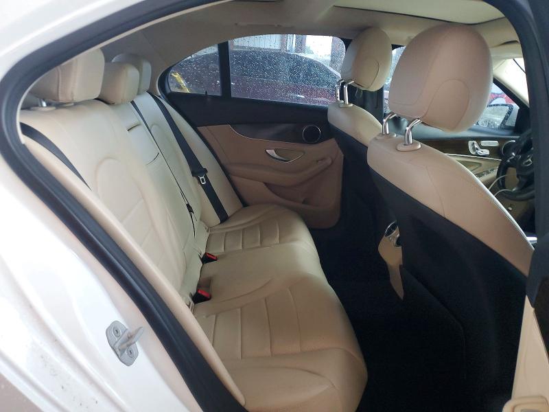 2015 Mercedes-benz C მანქანა იყიდება აუქციონზე, vin: 55SWF4JB5FU050501, აუქციონის ნომერი: 63247356