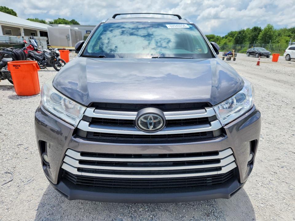 2017 Toyota Highlander მანქანა იყიდება აუქციონზე, vin: 5TDJZRFH7HS450006, აუქციონის ნომერი: 60940256