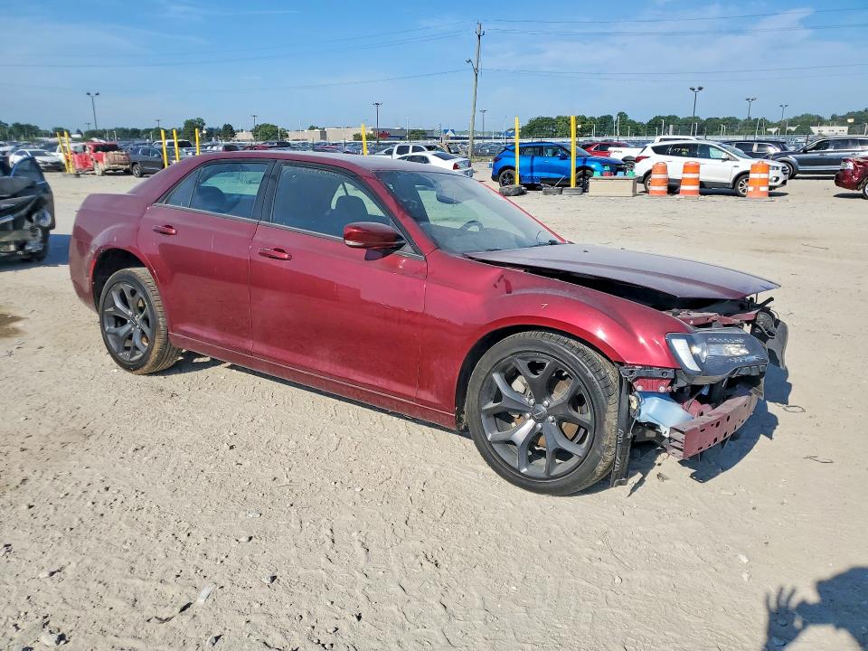Продажа на аукционе авто 2023 Chrysler 300, vin: 2C3CCABG9PH561019, номер лота: 59772386
