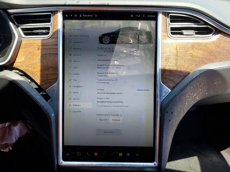 60255876 :رقم المزاد ، 5YJSA1E28JF239840 vin ، 2018 Tesla Model S مزاد بيع