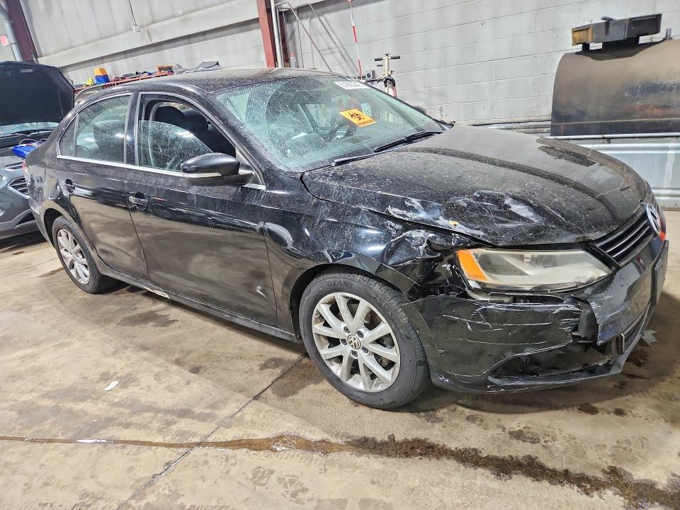 61885246 :رقم المزاد ، 3VWDP7AJ1DM368569 vin ، 2013 Volkswagen Jetta مزاد بيع