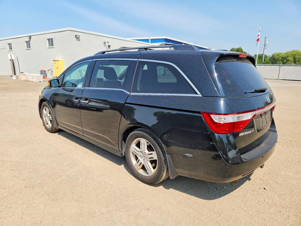 61127606 :رقم المزاد ، 5FNRL5H9XDB503413 vin ، 2013 Honda Odyssey مزاد بيع