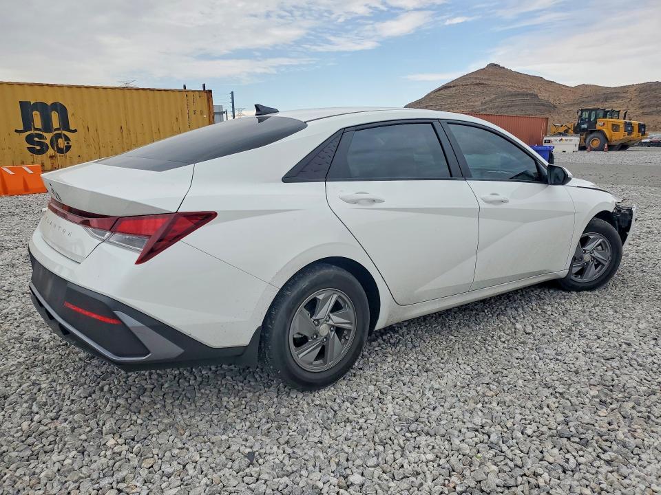 2024 Hyundai Elantra მანქანა იყიდება აუქციონზე, vin: KMHLL4DG3RU779107, აუქციონის ნომერი: 61545416