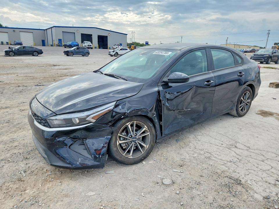 2024 Kia Forte მანქანა იყიდება აუქციონზე, vin: 3KPF24AD3RE813561, აუქციონის ნომერი: 63254786
