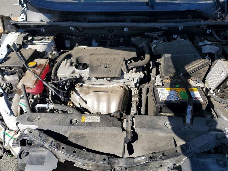 61606006 :رقم المزاد ، 2T3RFREV3JW697420 vin ، 2018 Toyota Rav4 مزاد بيع