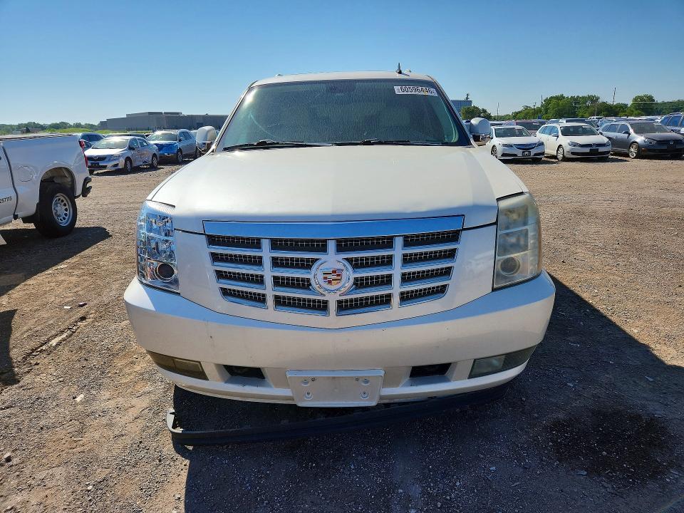 60596446 :رقم المزاد ، 1GYFK63868R244004 vin ، 2008 Cadillac Escalade مزاد بيع
