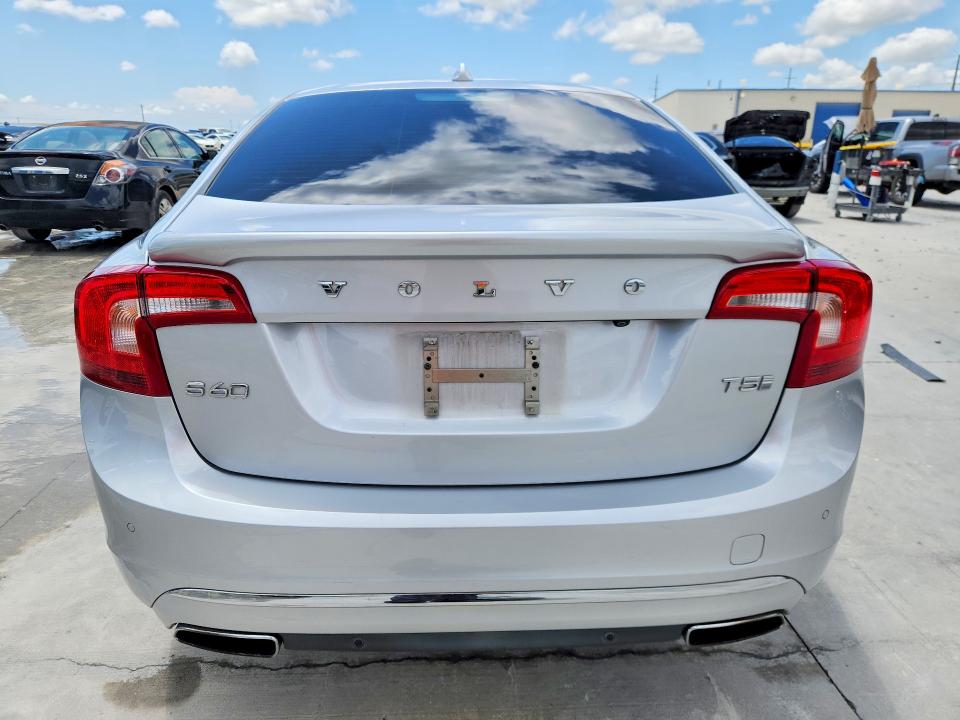 2017 Volvo S60 მანქანა იყიდება აუქციონზე, vin: LYV402HM4HB126963, აუქციონის ნომერი: 59897776