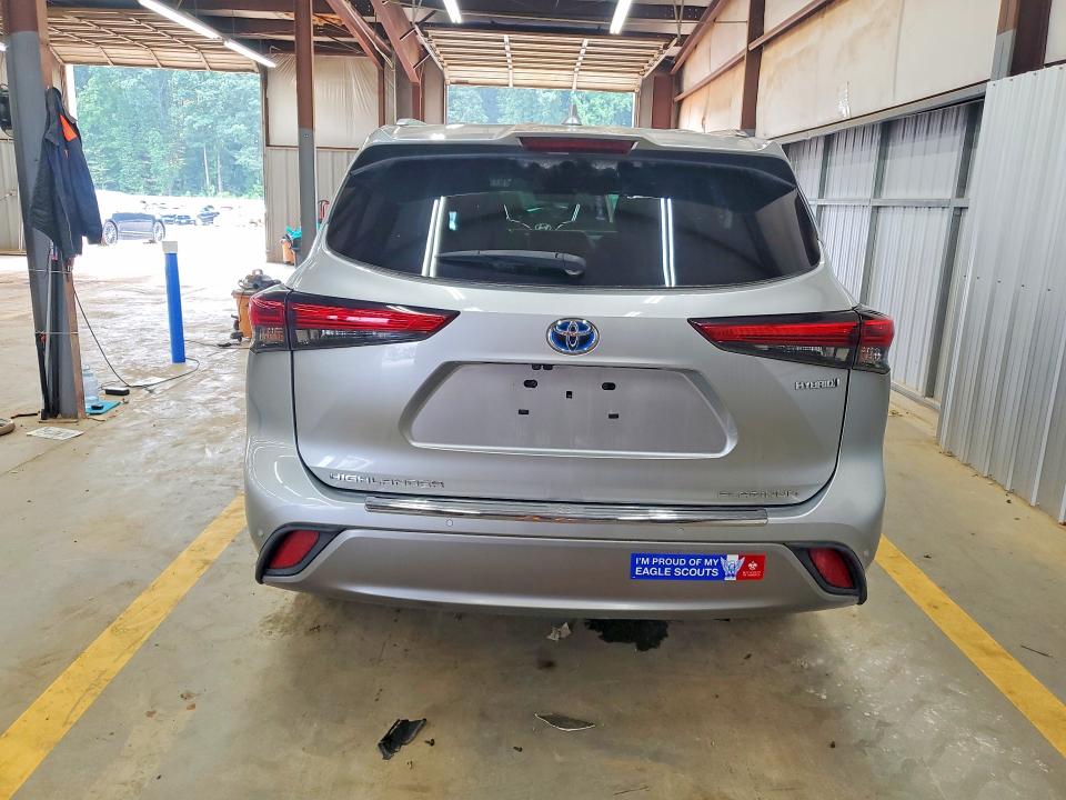 2021 Toyota Highlander მანქანა იყიდება აუქციონზე, vin: 5TDFARAH1MS011592, აუქციონის ნომერი: 61561766