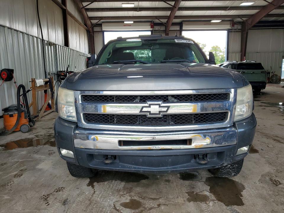 Auction sale of the 2011 Chevrolet Silverado, vin: 1GCRKSE39BZ445576, lot number: 60477246