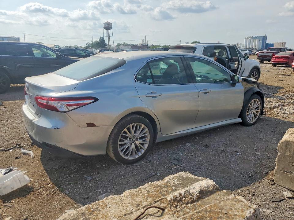 Aukcja sprzedaży 2018 Toyota Camry, vin: 4T1B11HK4JU052917, numer aukcji: 61210996