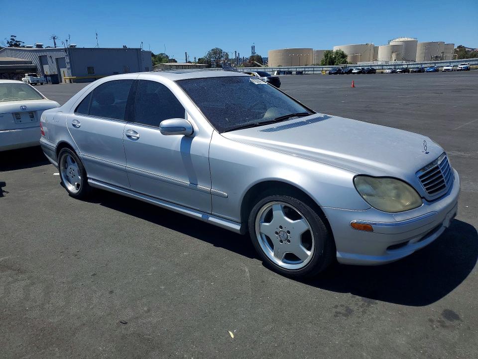 61633506 :رقم المزاد ، WDBNG75JX1A207906 vin ، 2001 Mercedes-benz S مزاد بيع