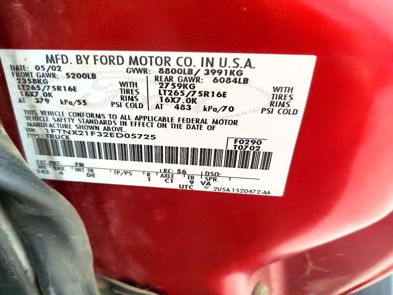 61750696 :رقم المزاد ، 1FTNX21F32ED05725 vin ، 2002 Ford F250 مزاد بيع