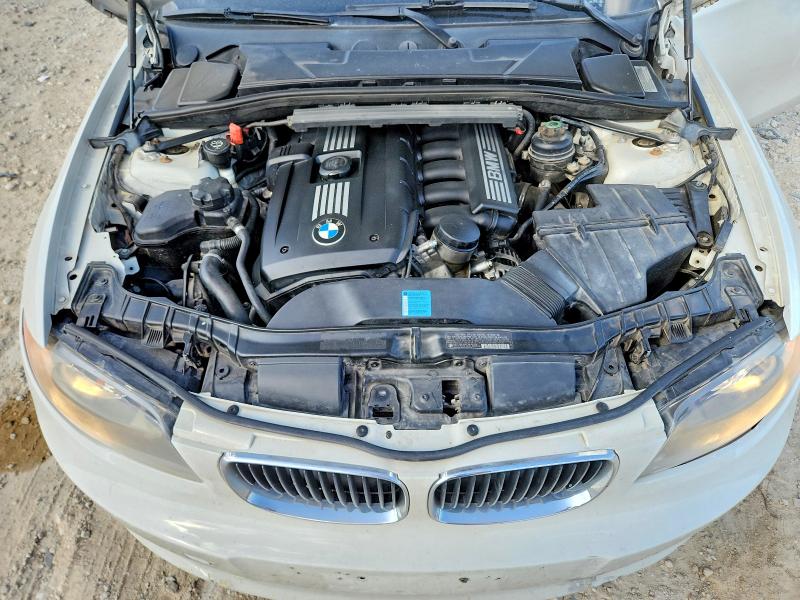 60488706 :رقم المزاد ، WBAUN1C54AVH81819 vin ، 2010 Bmw 128 مزاد بيع