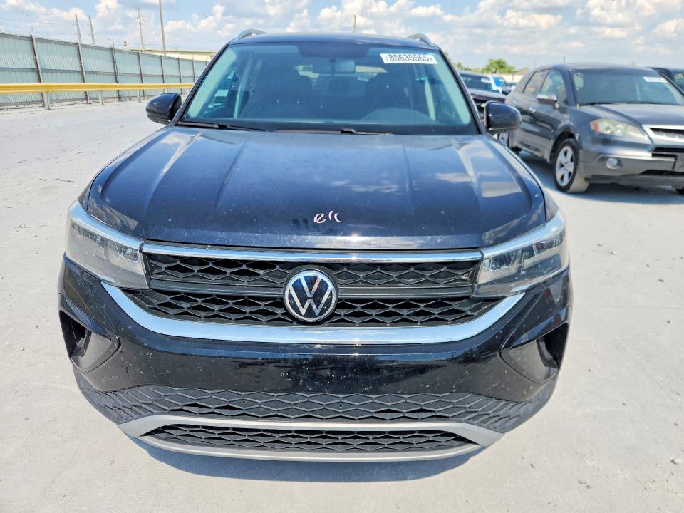 Продажа на аукционе авто 2022 Volkswagen Taos, vin: 3VVRX7B27NM045209, номер лота: 85635565
