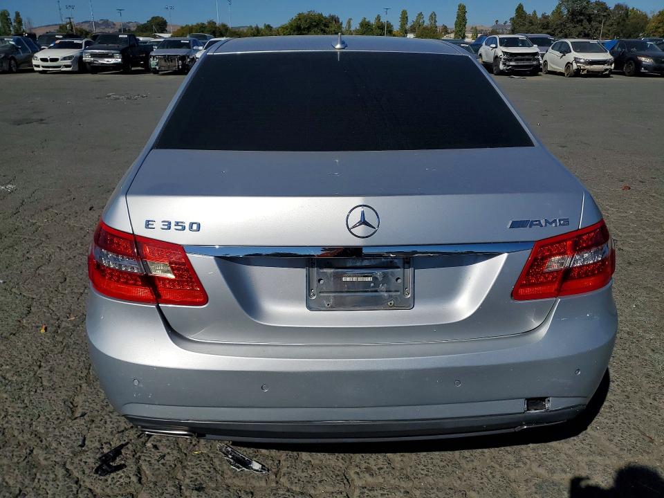 2010 Mercedes-benz E მანქანა იყიდება აუქციონზე, vin: WDDHF5GB5AA259543, აუქციონის ნომერი: 60588676