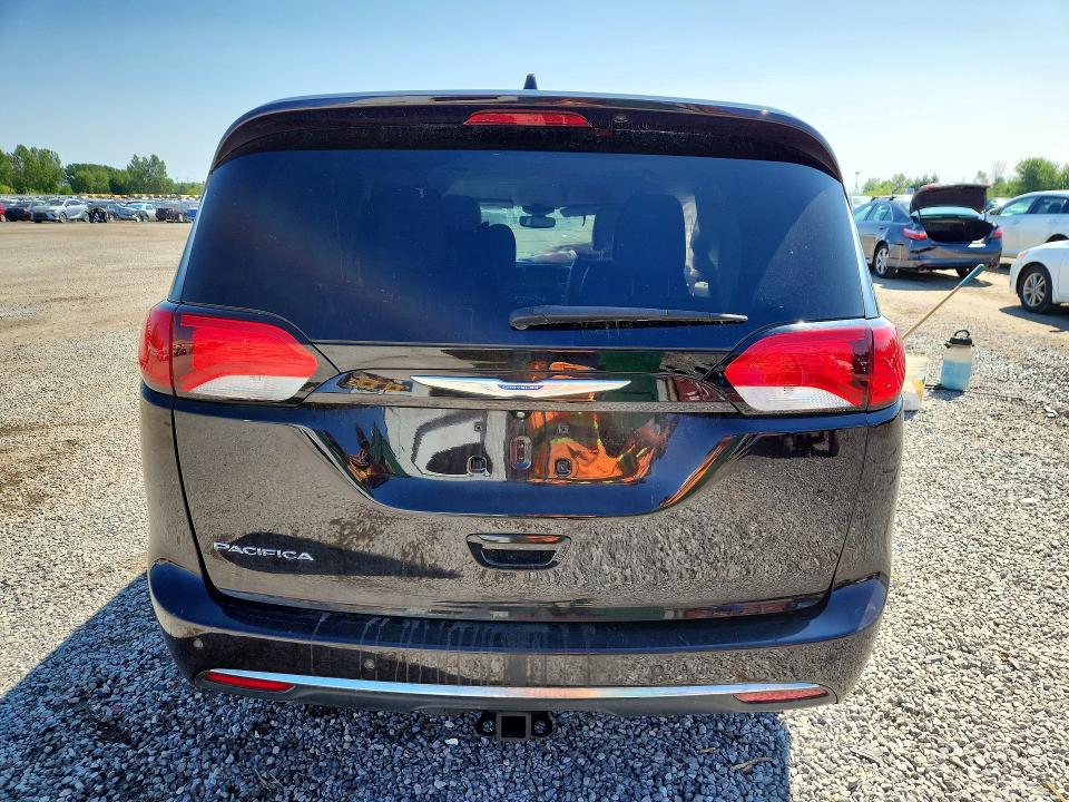 Продаж на аукціоні авто 2018 Chrysler Pacifica, vin: 2C4RC1EG7JR204716, номер лоту: 61913836