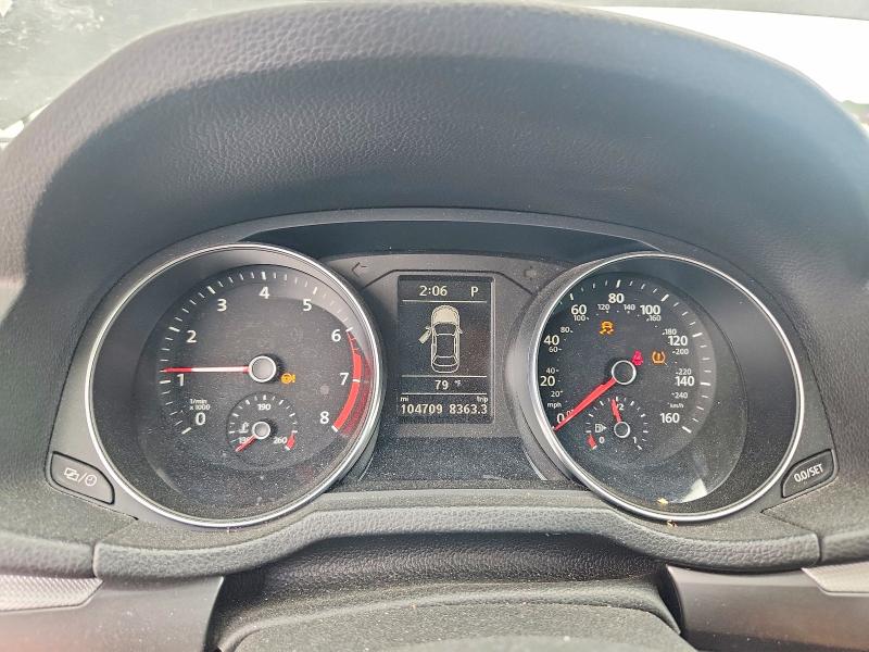 62127826 :رقم المزاد ، 1VWAA7A39JC032087 vin ، 2018 Volkswagen Passat مزاد بيع