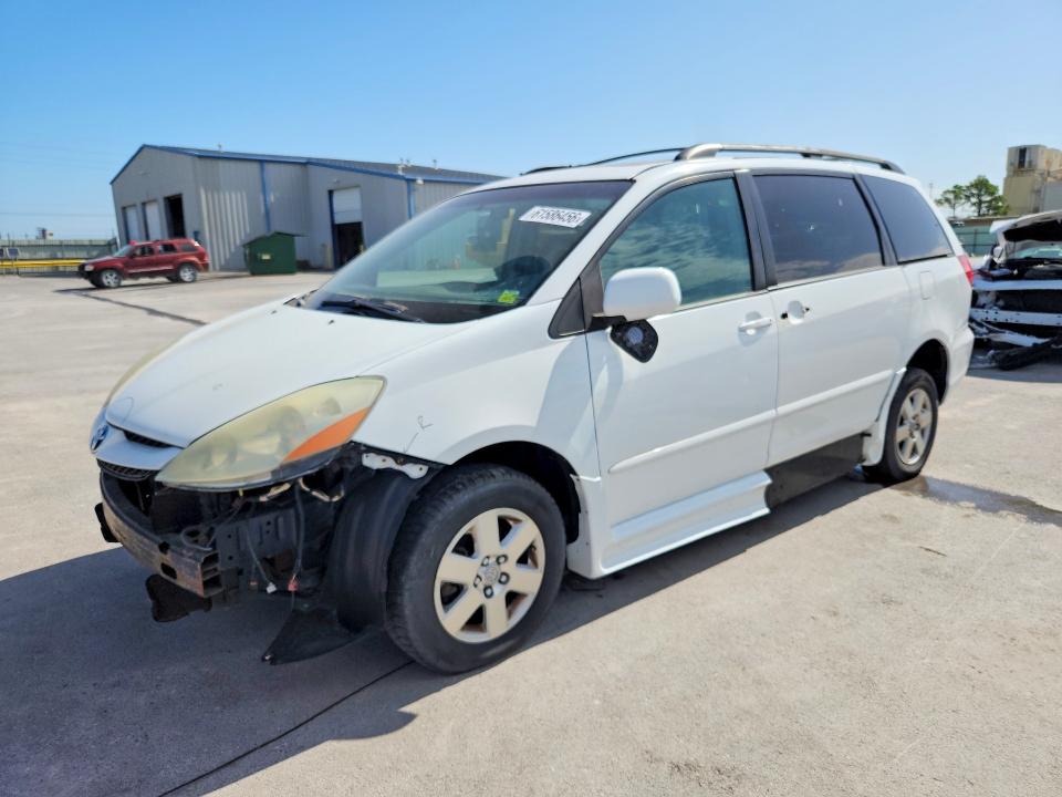 61586456 :رقم المزاد ، 5TDZA22C56S494451 vin ، 2006 Toyota Sienna مزاد بيع