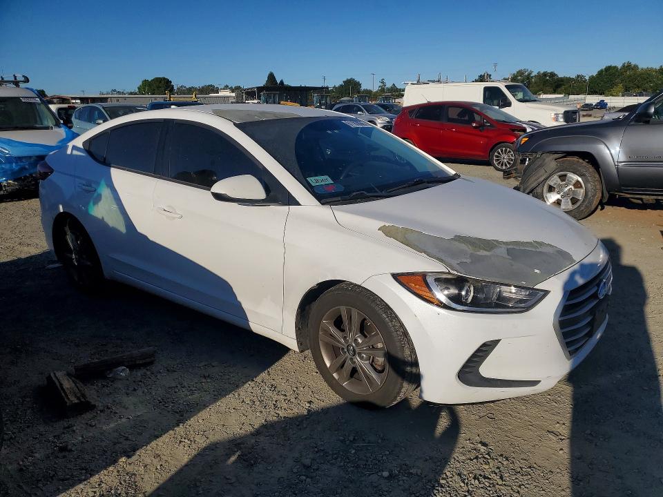 2018 Hyundai Elantra მანქანა იყიდება აუქციონზე, vin: 5NPD84LF9JH241335, აუქციონის ნომერი: 61183036