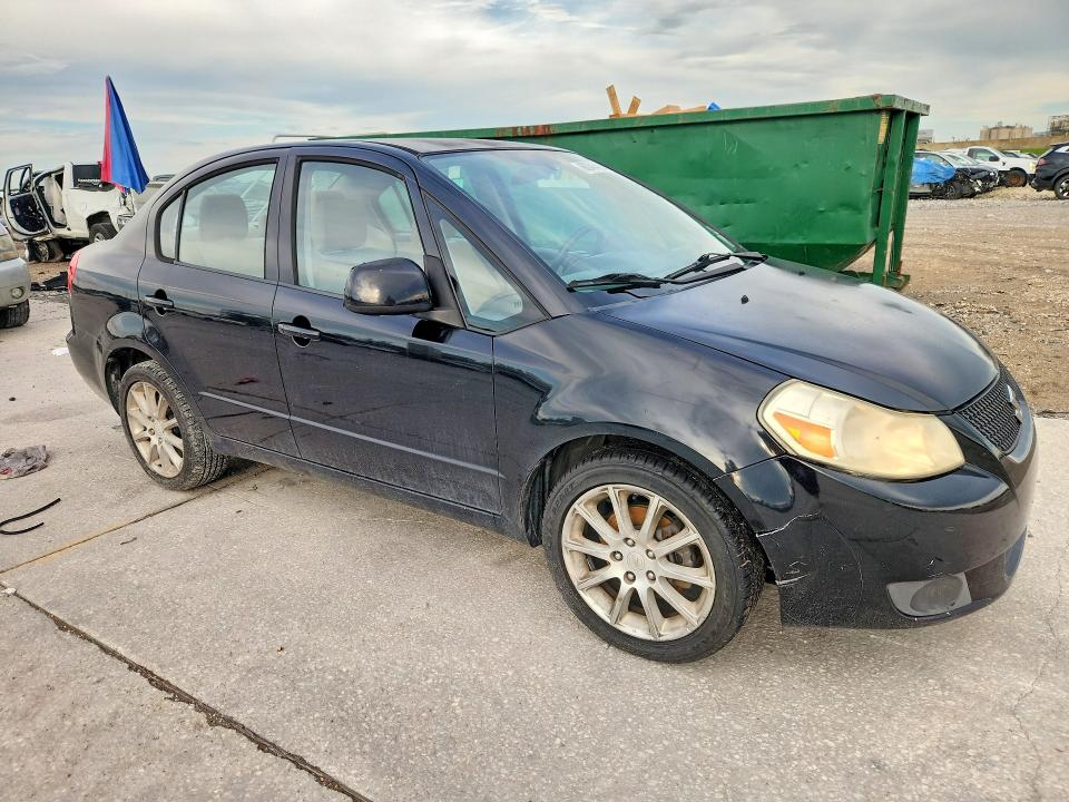 60741486 :رقم المزاد ، JS2YC5A21B6303012 vin ، 2011 Suzuki Sx4 مزاد بيع
