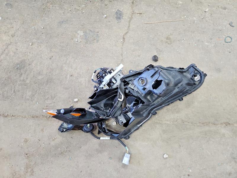 61569236 :رقم المزاد ، 4T1B31HK7KU511689 vin ، 2019 Toyota Camry مزاد بيع