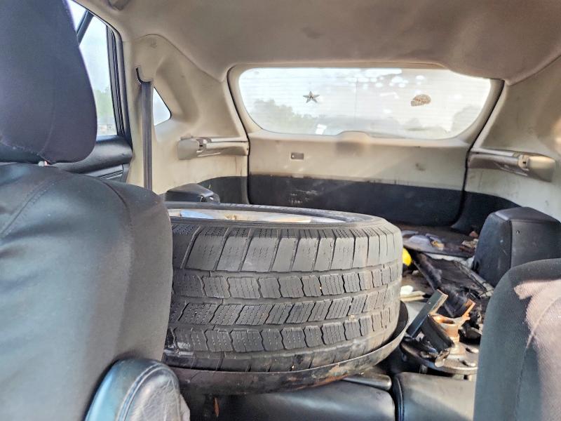 63027116 :رقم المزاد ، 2T2GA31U74C014080 vin ، 2004 Lexus Rx مزاد بيع