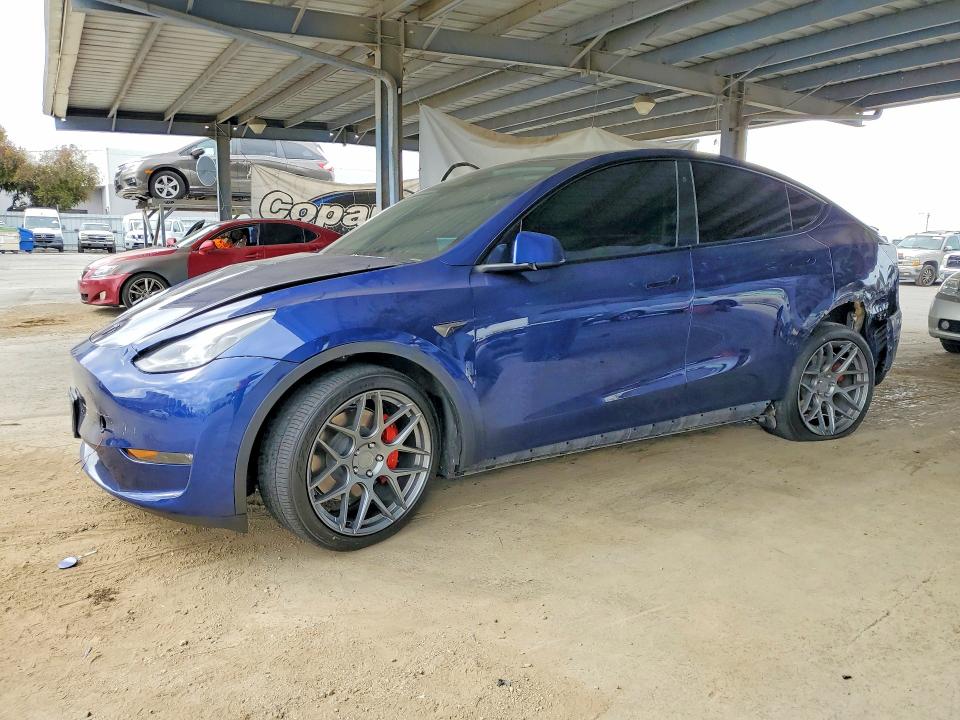 2023 Tesla Model Y მანქანა იყიდება აუქციონზე, vin: 7SAYGDEF6PF622927, აუქციონის ნომერი: 59909096