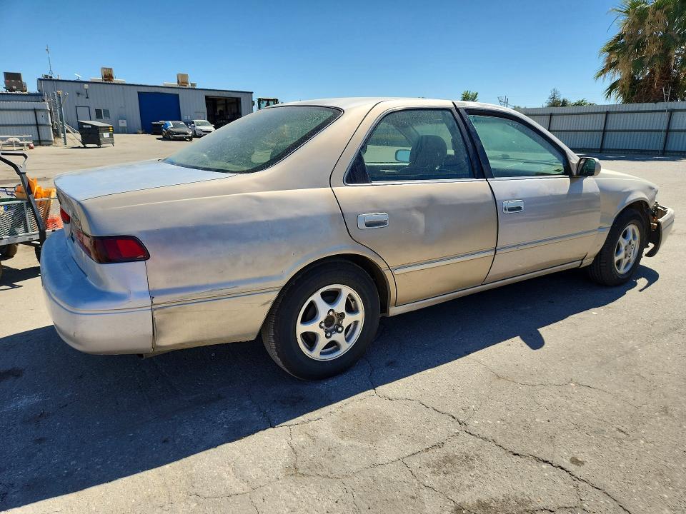1999 Toyota Camry მანქანა იყიდება აუქციონზე, vin: 4T1BG28KXXU488667, აუქციონის ნომერი: 63027216
