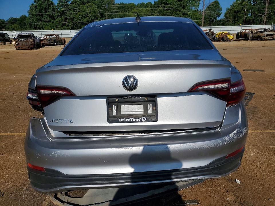 62637006 :رقم المزاد ، 3VWCM7BU9NM001594 vin ، 2022 Volkswagen Jetta مزاد بيع