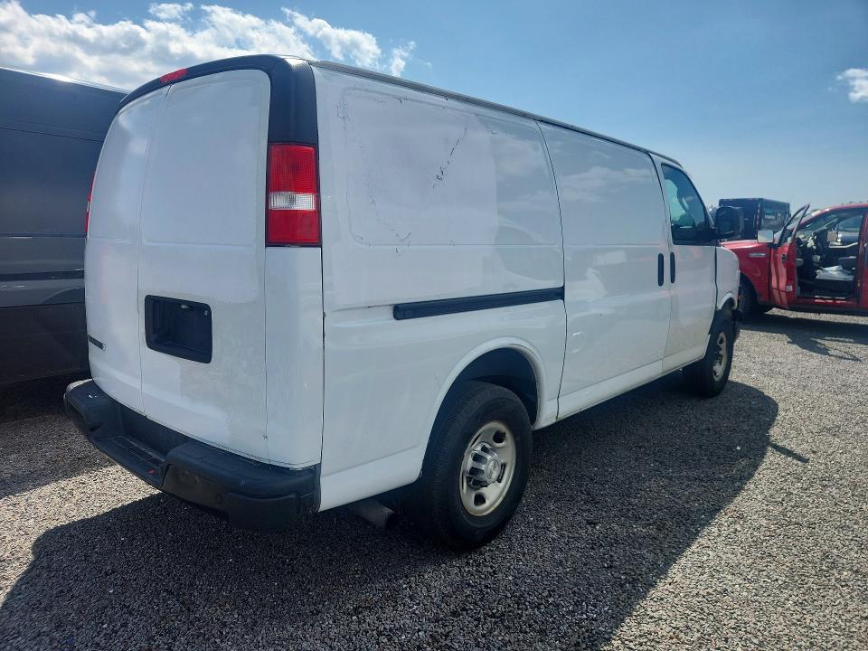 2021 Chevrolet Express G2500 მანქანა იყიდება აუქციონზე, vin: 1GCWGAFP5M1302125, აუქციონის ნომერი: 63389326