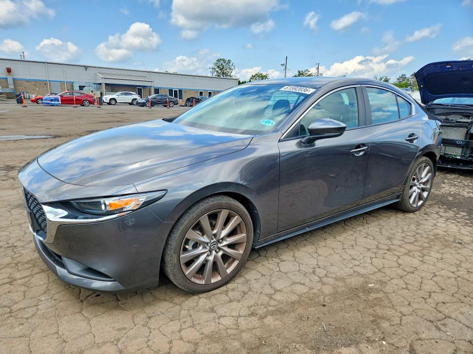 Aukcja sprzedaży 2021 Mazda 3, vin: 3MZBPBBLXMM252345, numer aukcji: 61592036