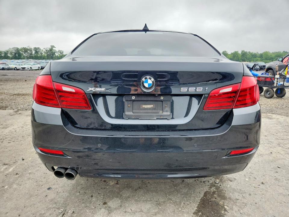 60230876 :رقم المزاد ، WBA5A7C55FD625284 vin ، 2015 Bmw 528 مزاد بيع