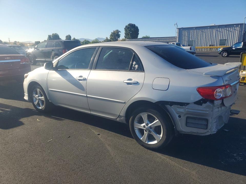 2013 Toyota Corolla მანქანა იყიდება აუქციონზე, vin: 2T1BU4EE5DC994424, აუქციონის ნომერი: 61324566