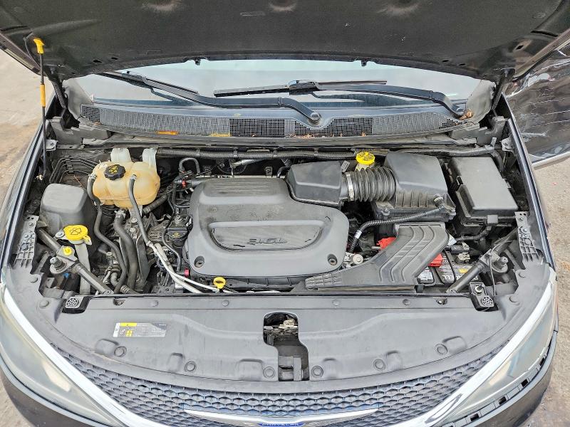 60800956 :رقم المزاد ، 2C4RC1EGXLR172816 vin ، 2020 Chrysler Pacifica مزاد بيع